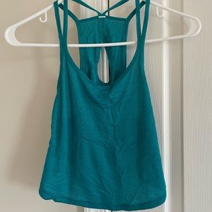 Lululemon crop top